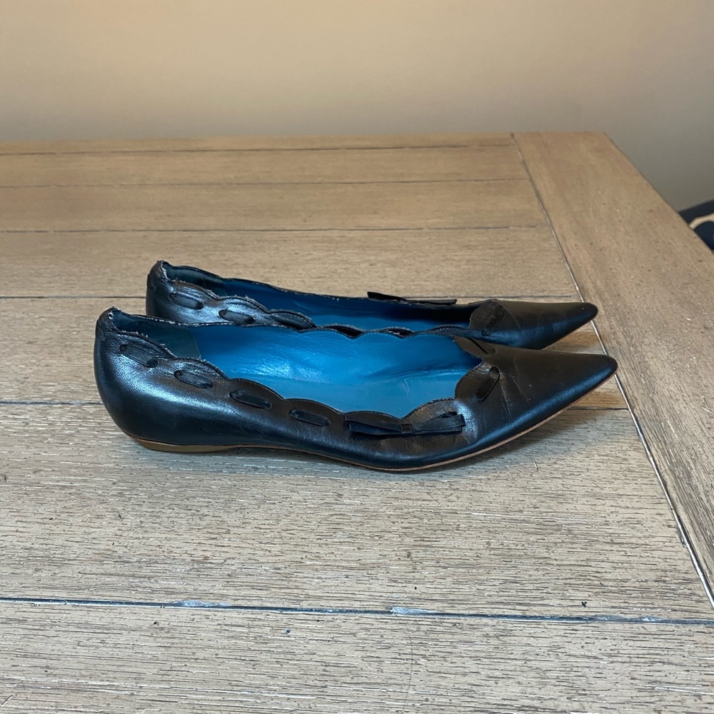 Marc Jacobs Black Scalloped Flats - size 9.5